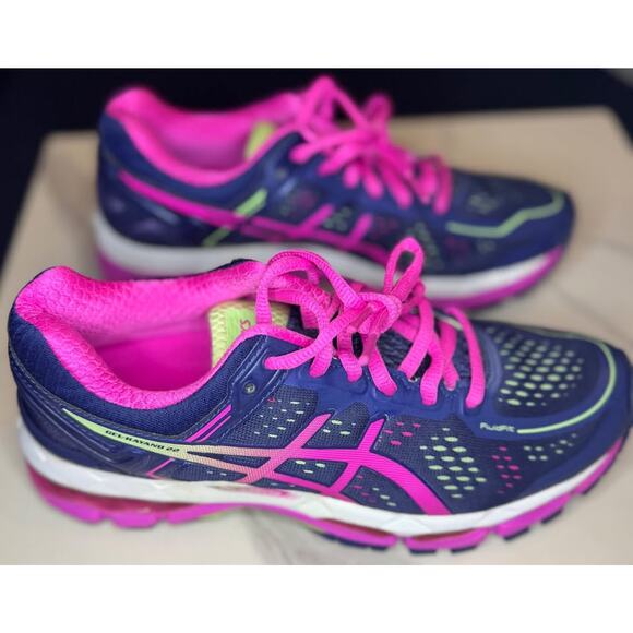 Asics Gel-Kayano 22 New Size W 6.5 - Picture 1 of 3